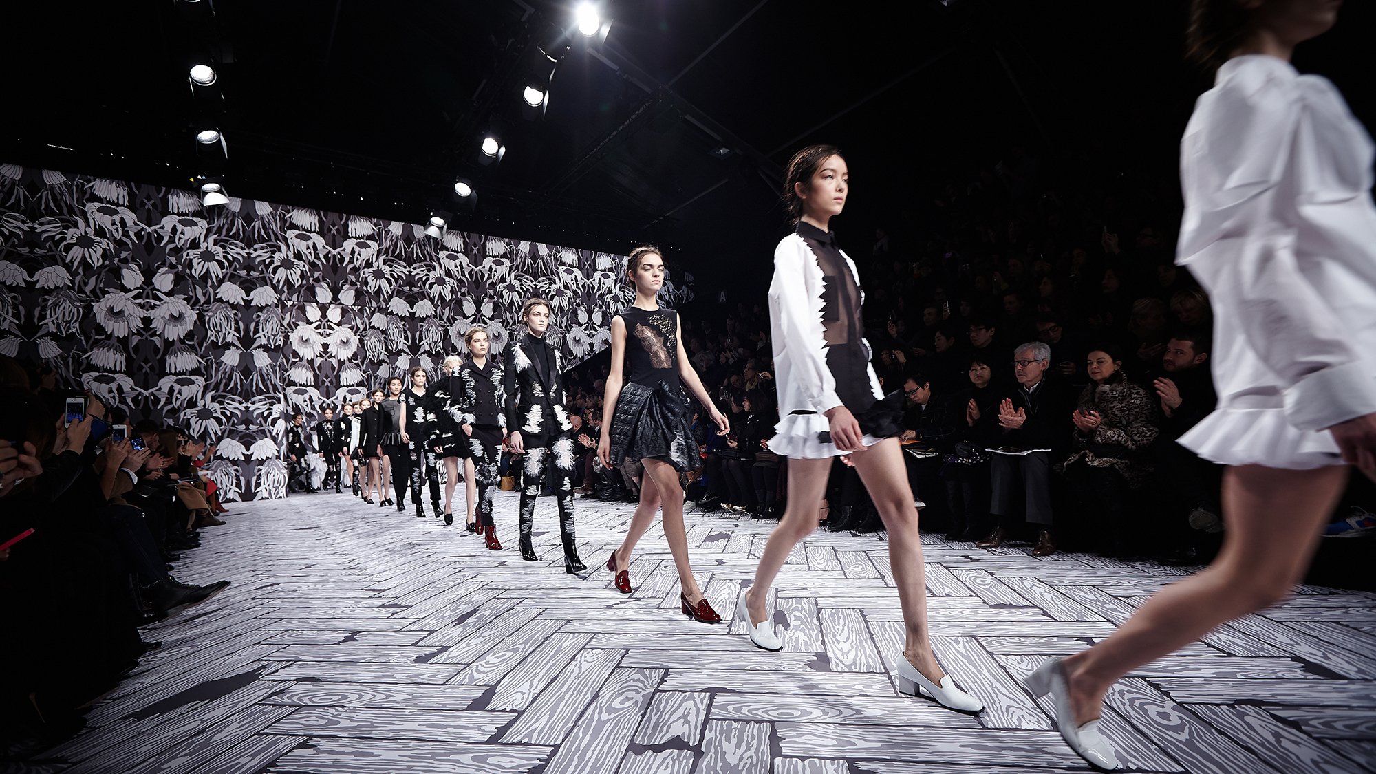 Studio Job Viktor Rolf Rebellious Sophistication FW13 03