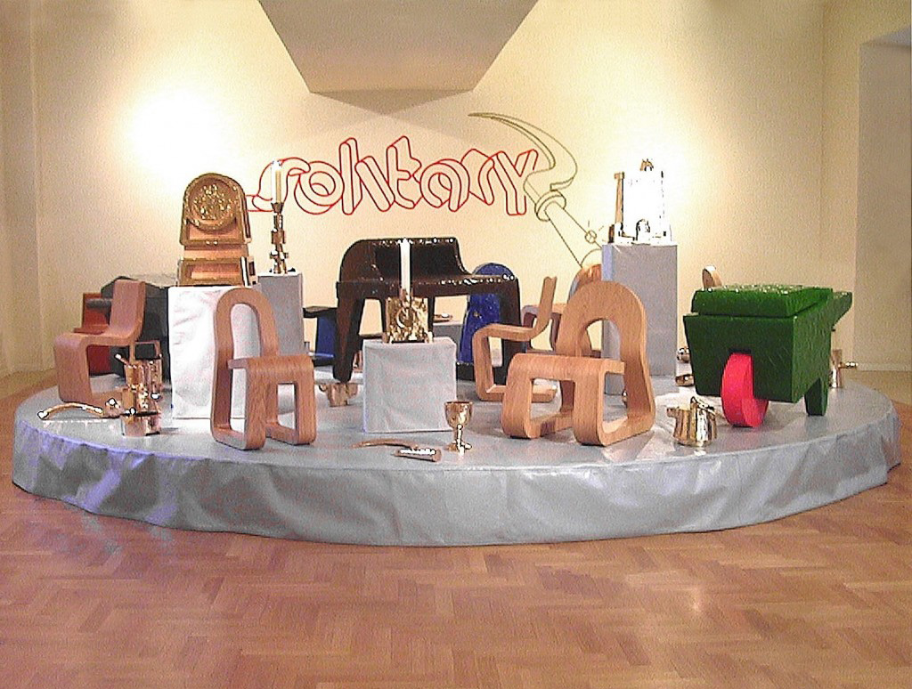 Studio-Job-Solitary-exhibition-ph-Maarten-Statius-Muller-1024x915