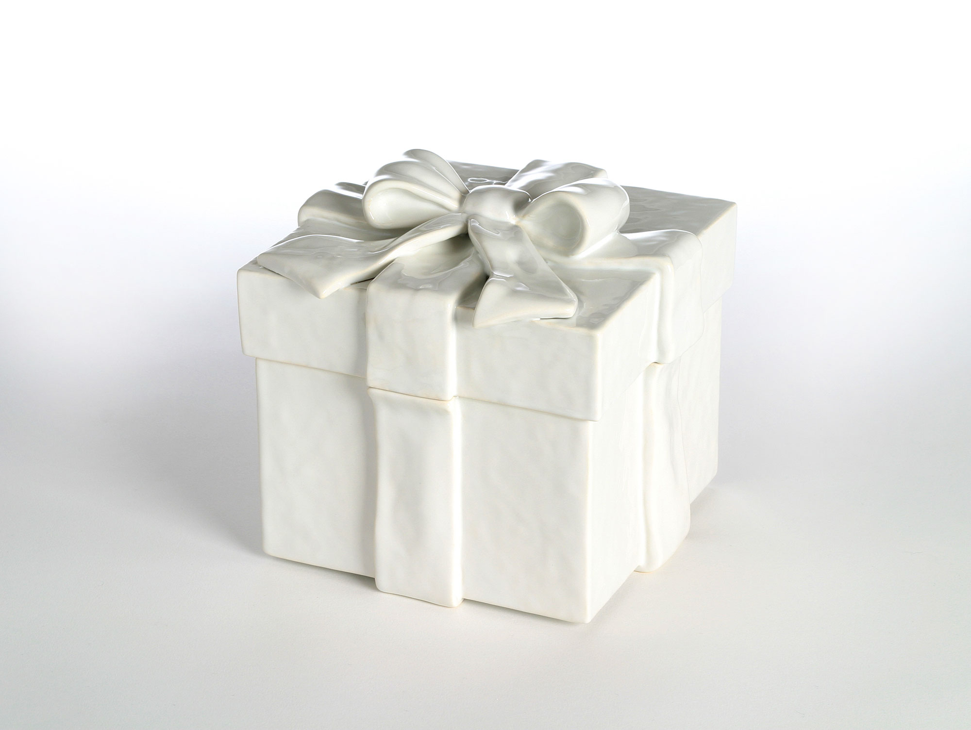 Studio-Job-Precious-Box-white
