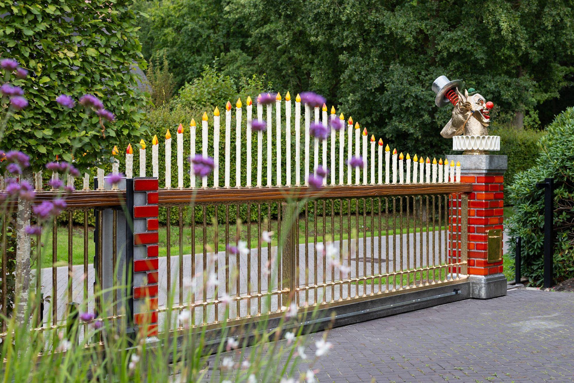 StudioJob-WhatTheHeck-5